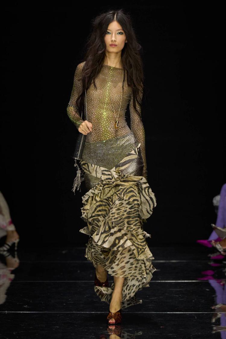 roberto-cavalli-prolece-leto-2027-house-of-prints-los-andjeles-modna-kolekcija-27