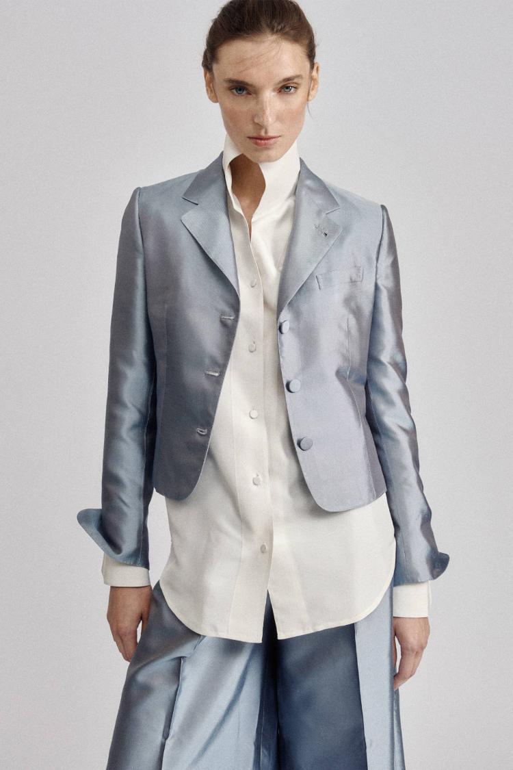 brioni-la-donna-atelier-prolece-leto-2027-rimska-elegancija-zenska-modna-kolekcija-11