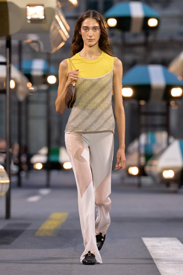 louis-vuitton-prolece-leto-2027-ergonomie-nikolas-geskijer-zenska-modna-kolekcija-6