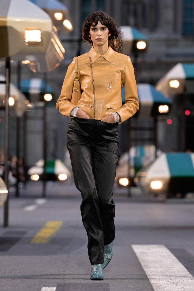 louis-vuitton-prolece-leto-2027-ergonomie-nikolas-geskijer-zenska-modna-kolekcija-13