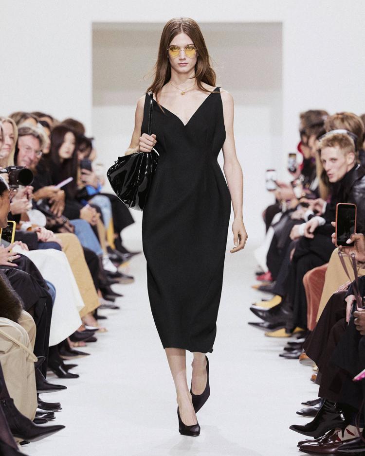 celine-ete-2027-positive-obsession-majkl-rajder-zenska-modna-kolekcija-70
