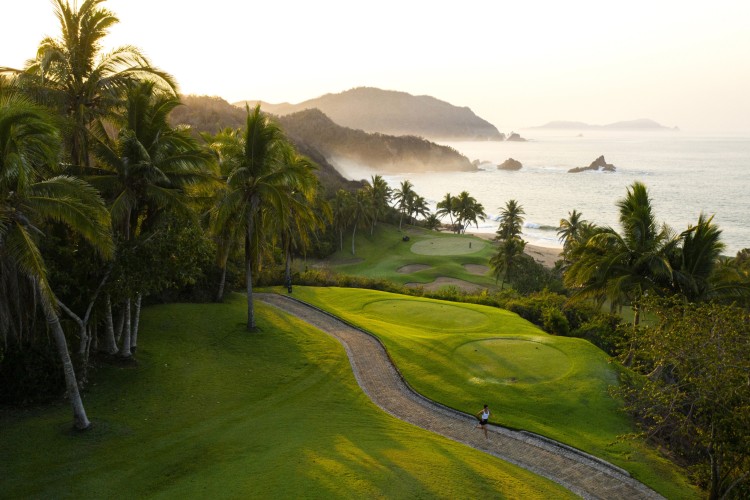 four-seasons-tamarindo-luxury-wellness-mexico-1
