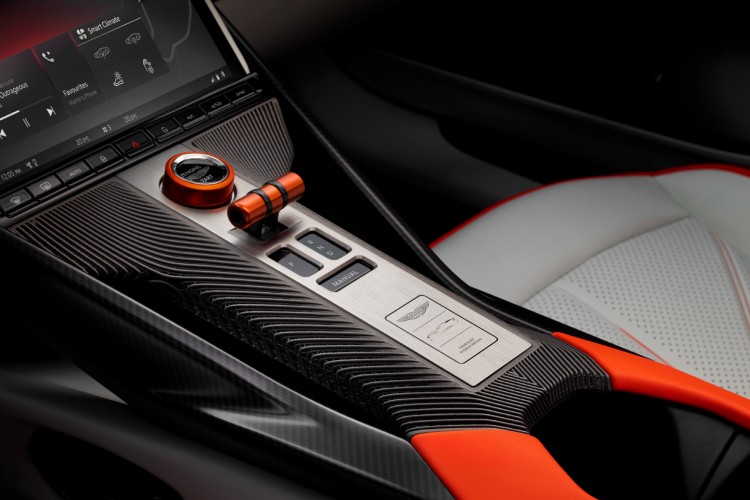 aston-martin-valen-v12-850ks-supercar-15