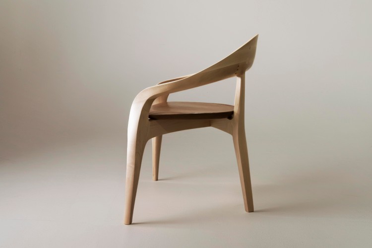 oruha-skulpturalna-drvena-stolica-yedit-4