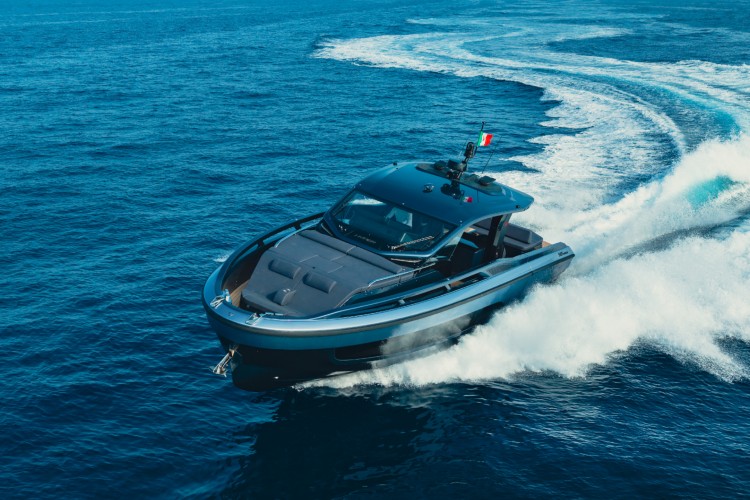 sacs-hyper-5s-luxury-yacht-2026-6