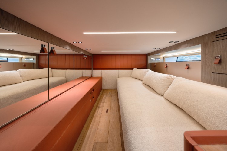 sacs-hyper-5s-luxury-yacht-2026-11