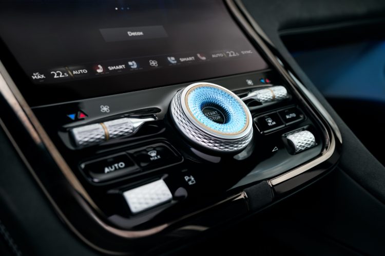 bentley-torcal-s-prvi-elektricni-bentley-luksuzni-suv-2026-13
