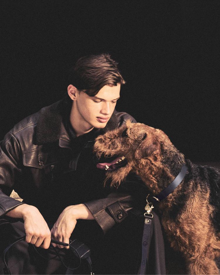 giorgio-armani-poldo-dog-couture-kolekcija-za-pse-jesen-2026-11