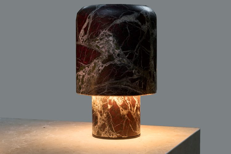 qu-agatha-mermerna-led-lampa-parisotto-formenton-dizajnerska-rasveta-2026-4
