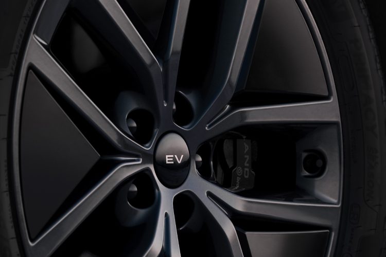 range-rover-sport-electric-2027-elektricni-luksuzni-suv-21