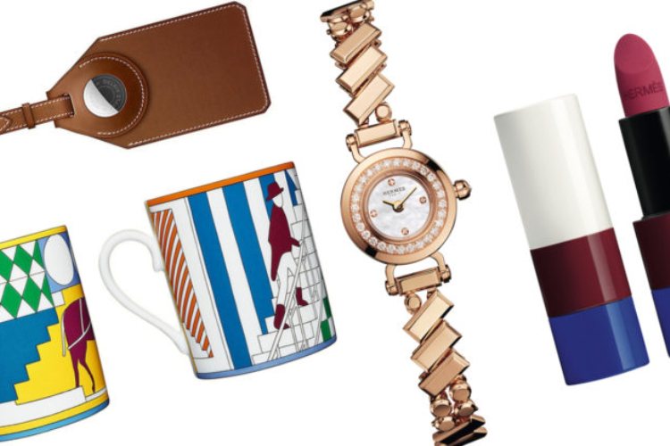 Sanjate o Hermes poklonima ispod jelke? Evo 7 sjajnih ideja koje nikog neće ostaviti ravnodušnim