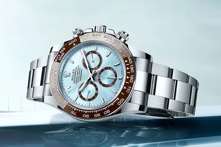 Federer unveils another new Rolex at Formula 1 in Miami