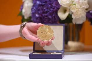 Nobelova nagrada prodata za 103,5 miliona dolara