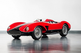 Ultra-retki Ferrari iz 1957. mogao bi da dobije 10 miliona dolara na aukciji