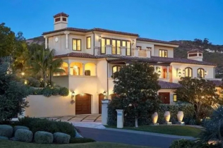 Džon Favro je misteriozni kupac luksuzne vile vredne 24 miliona dolara