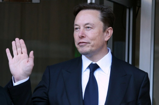 Elon Mask je ponovo stekao titulu najbogatije osobe na svetu