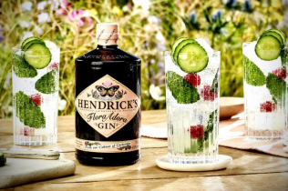 Flora Adora: neobičan cvetni Hendrick's džin