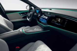 Automobili namenjeni Gen Z: Mercedes-Benz integriše TikTok u svoje nove modele