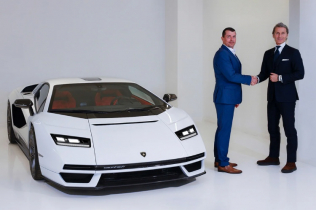 Lamborghini i Carbon Champagne nazdravljaju novom partnerstvu