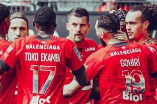 Balenciaga zvanično ulazi u svet fudbala
