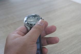 Otac i sin iz Australije tokom ronjenja pronašli Rolex Submariner vredan 30.000 dolara