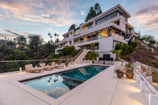 Bel Air Promontory Estate od 38,5 miliona dolara ide na aukciju