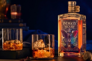 Otkrijte Indigo's Hour: redak burbon viski star 18 godina