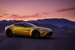 Aston Martin predstavlja novi Vantage orijentisan na „prave vozače“