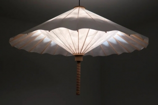 Wagasa lampa inspirisana japanskim kišobranima