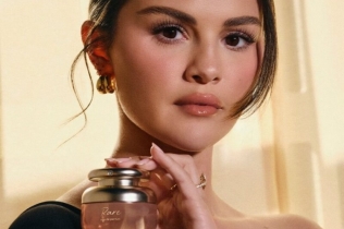 Selena Gomez ulazi u svet parfema sa stilom: Rare Eau de Parfum je hit i pre nego što se pojavio u prodaji