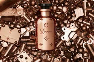 Otkrijte luksuz u bočici: Louis Vuitton LV Lovers u ekskluzivnom bakarnom koferu