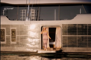 Paris Hilton i porodični raj na solarnoj superjahti Nalani