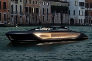 Kad Hermes uplovi u Veneciju – minimalizam i moda na vodi