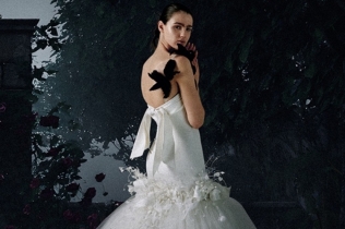 Prolećne mlade iz kolekcije Vera Wang Haute 2026 – luksuz, drama i bajkoviti snovi