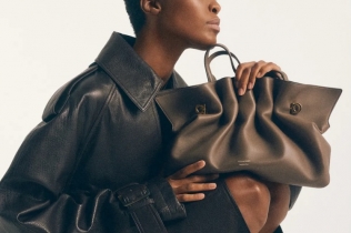 Ferragamo Soft-bag: Nezaobilazni modni aksesoar za proleće/leto 2025