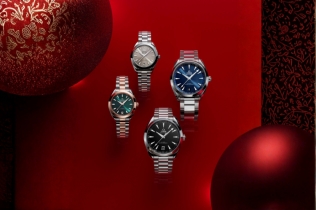 Savršen praznični poklon: OMEGA Seamaster Aqua Terra blista u sezoni 2025
