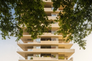 Miramar Tower: Spirala preciznosti i jedinstva