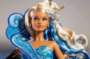 Barbie ulazi u svet Van Goga – nova umetnička kolekcija MoMA i Mattela