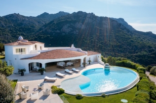 Dom iznad mora: tamo gde luksuz postaje osećaj