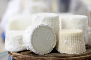 Najređi sir na svetu dolazi iz Srbije – kilogram košta više od 1000 evra