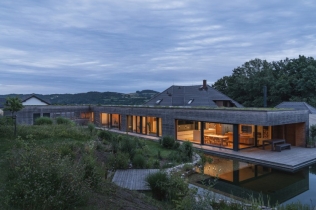 Villa Above the Water – Intimni raj na ivici prirode