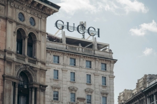 Kering u crvenom: Gucci tone, ali niko nije očekivao OVAJ preokret u luksuzu