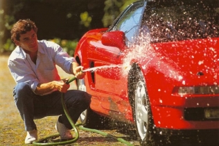 Lična Honda NSX Ajrtona Sene ide na aukciju: Automobil koji je vozio do Velike nagrade Portugala mogao bi dostići 800.000 funti