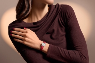 Ljubav u minijaturnoj formi: Blancpain mini Villeret u zavodljivoj Chérie crvenoj