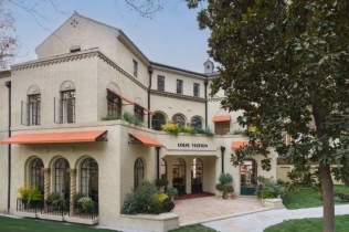 Louis Vuitton Hotels: Putovanje kroz luksuz, modu i senzorne čari Šangaja i Njujorka