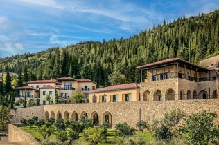 Euphoria Retreat – mesto gde se luksuz, filozofija i zdravlje sreću pod grčkim nebom