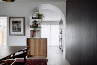 Kuća za ljubitelja umetnosti: dom u Torontu inspirisan bojom, svetlom i savremenom umetnošću