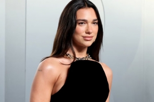 Dua Lipa tuži Samsung za 15 miliona dolara zbog neovlašćenog korišćenja njenog lika