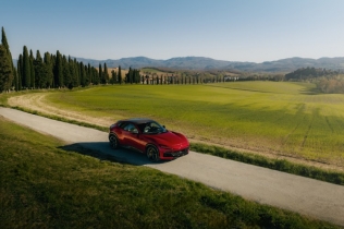 Ferrari je upravo pretvorio Purosangue u najpoželjniji luksuzni SUV 2026. godine
