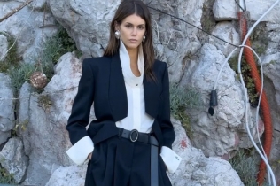 Kaja Gerber predvodi Givenchy kampanju za zimu 2026. snimljenu u Hrvatskoj